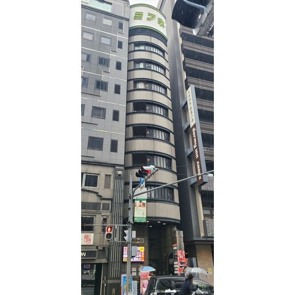 大阪市中央区東心斎橋２丁目の店舗一部