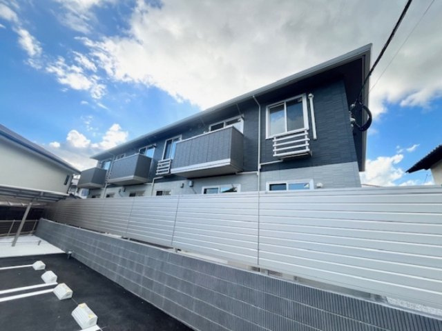 糟屋郡篠栗町津波黒１丁目のアパート