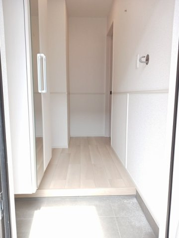 レジデンス新田木崎　Ｃの玄関