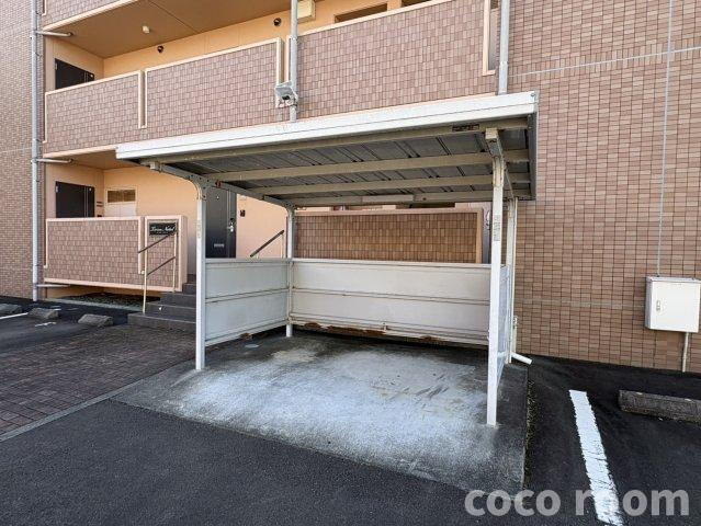 ティエラ・ナタール の駐車場