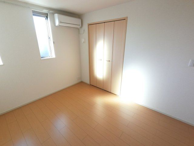 【寝室】