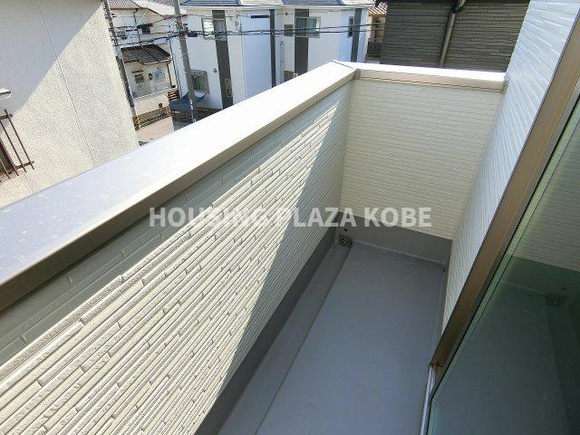 須磨区緑が丘新築戸建のバルコニー