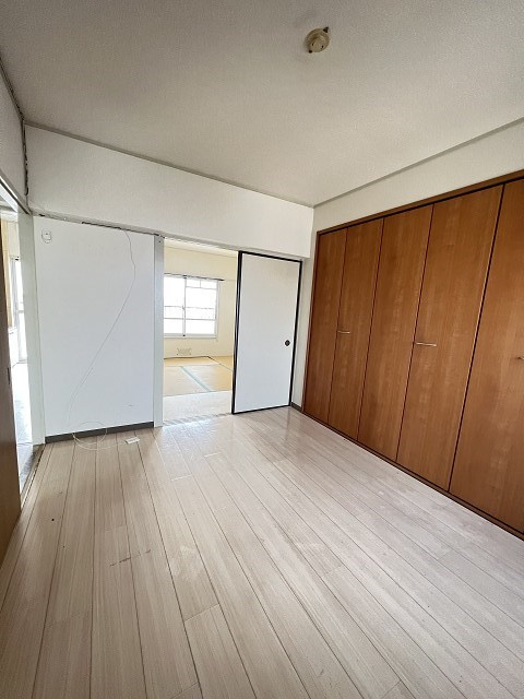 尼崎市御園２丁目の賃貸マンションの居間・リビング