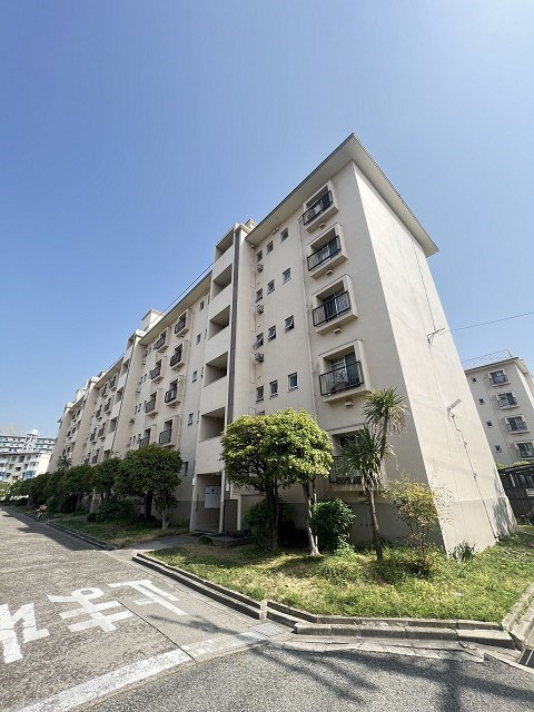 尼崎市御園２丁目の賃貸マンションの外観