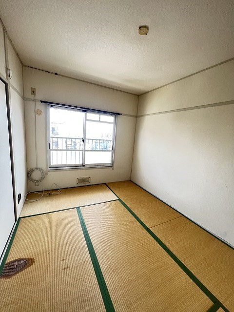 尼崎市御園２丁目の賃貸マンションの和室