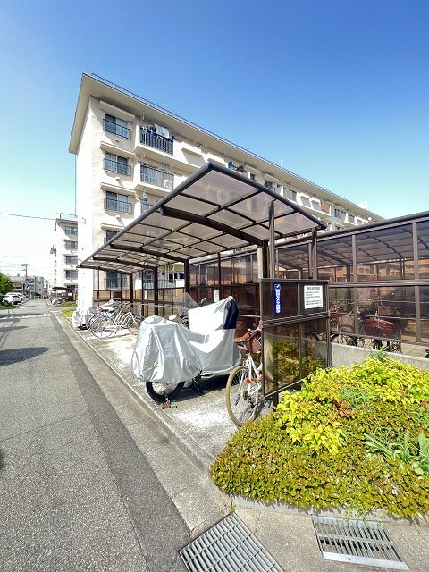 尼崎市御園２丁目の賃貸マンションの外観