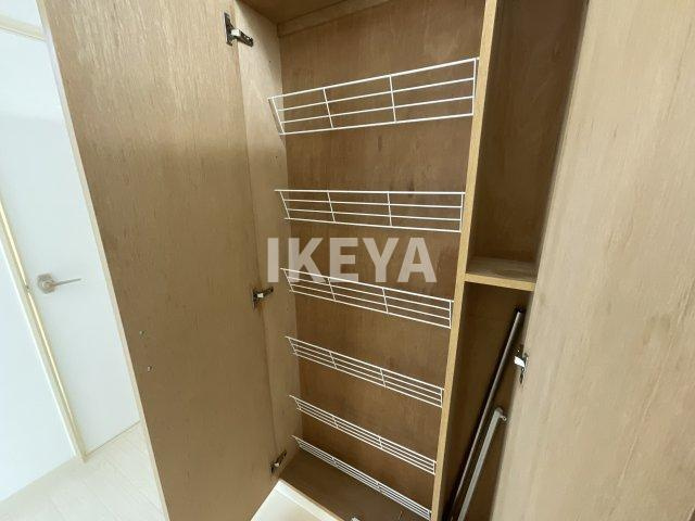フラワーハイツの収納