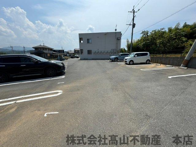 山椿　Ｂの駐車場
