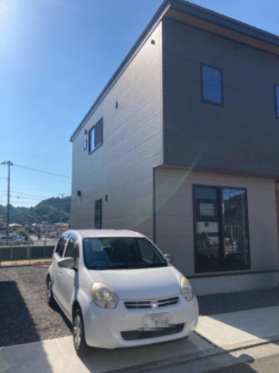 フォレクス北斎院の駐車場