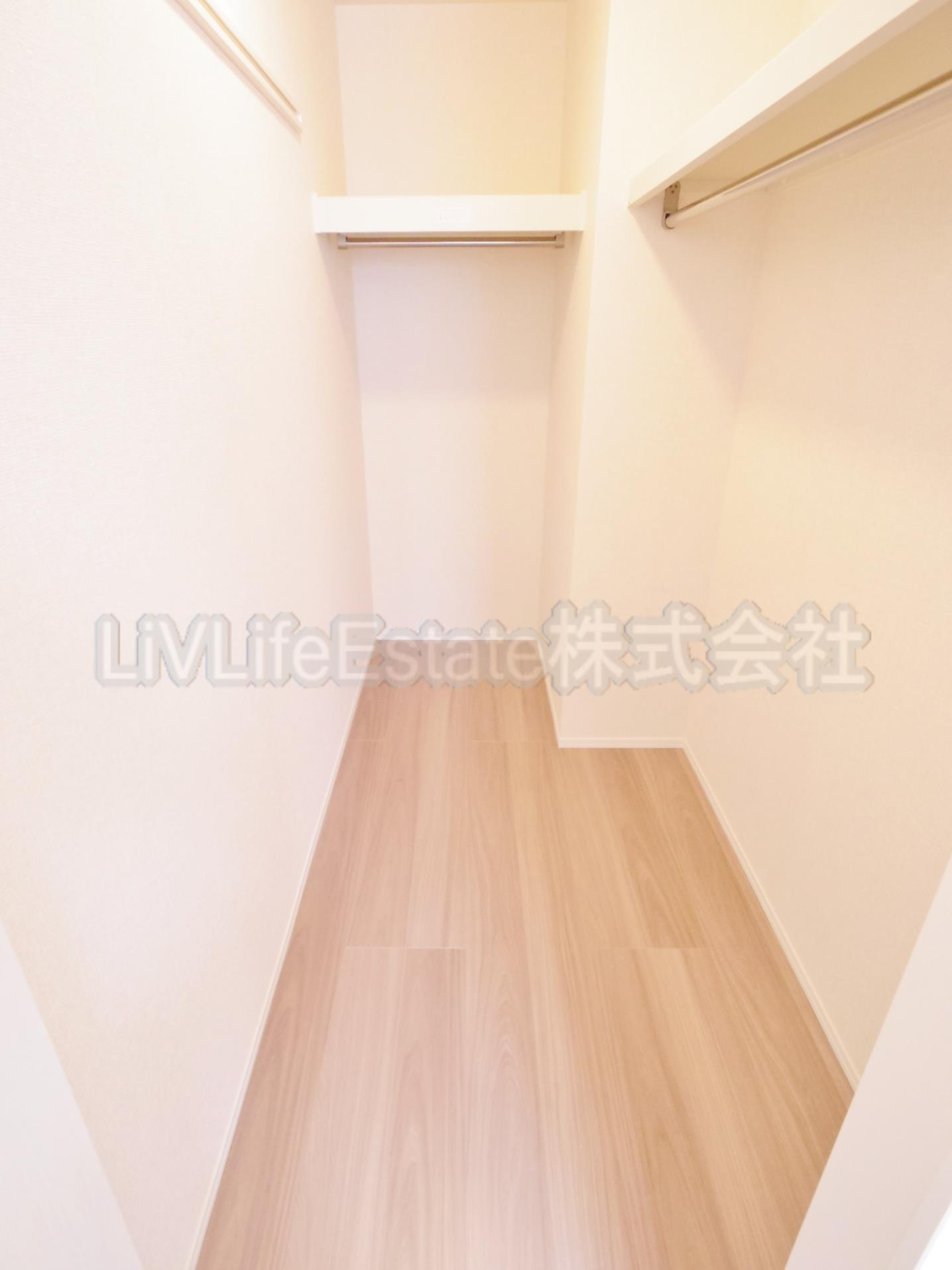 小金井市本町４丁目のアパートの収納