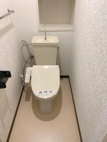 杉並区高円寺南３丁目の賃貸マンションのトイレ