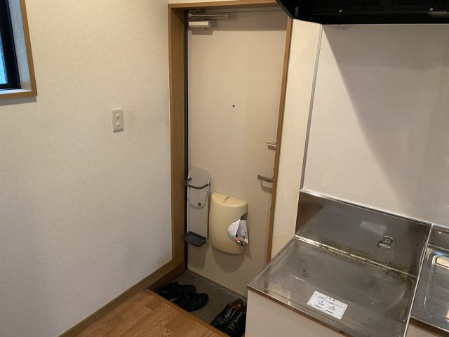 コーポハイブリッジの玄関