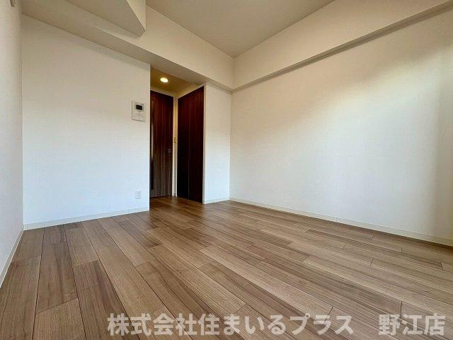 ララプレイス京橋シティオスの洋室