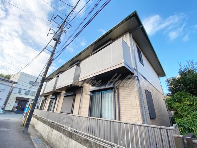 横須賀市追浜町３丁目のアパート