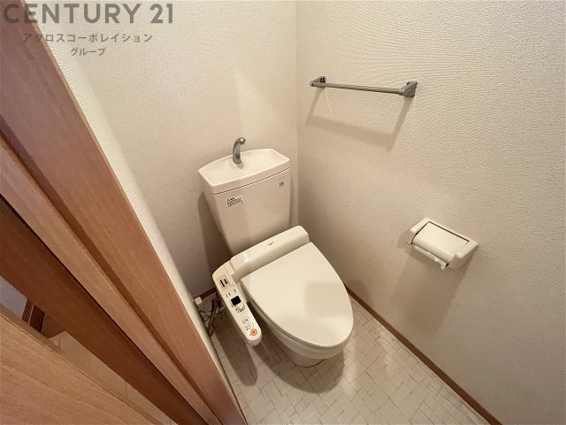 ウォシュレット付きのトイレです！