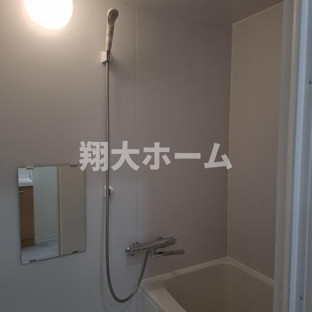 シャトレイン古瀬の浴室