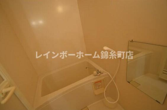 足立区江北６丁目の賃貸マンションの浴室