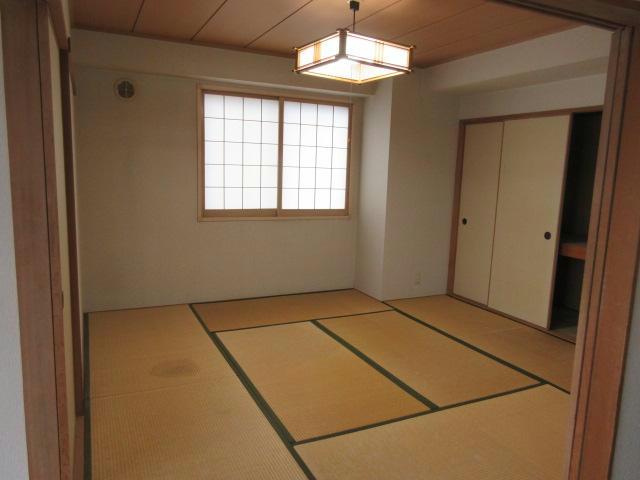 プレステートの和室