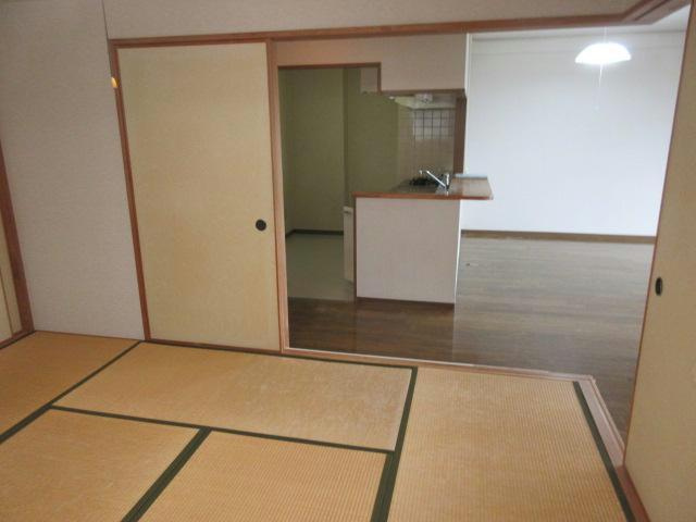 プレステートの和室