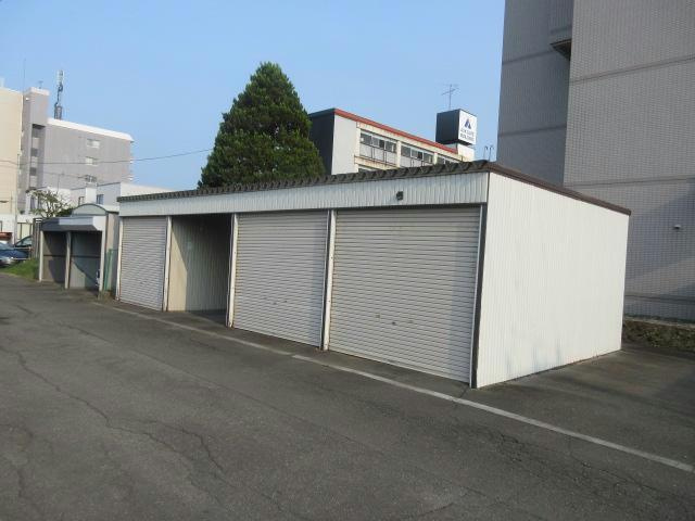 プレステートの駐車場