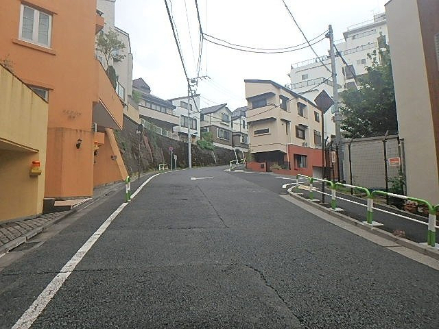 キャニオンマンション文京西片の周辺