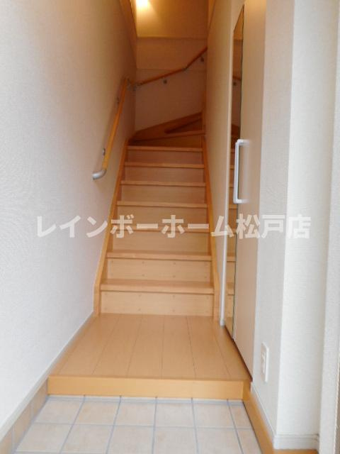 フィオーレ　モリ【非対面対応】接客・申込・契約オンライン！LINE×相談可！の玄関|毎日通る玄関はこちらです
