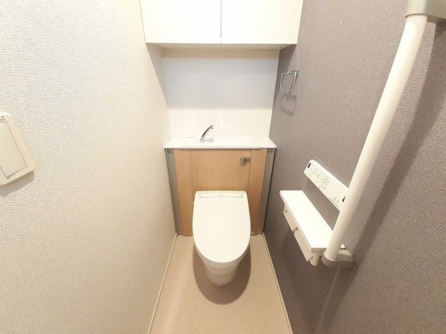 エリタージュ生田のトイレ