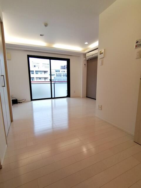 MaisonAsahiの洋室