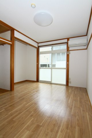 第５ドエル小泉の居間・リビング|※同タイプ別部屋の参考写真になります