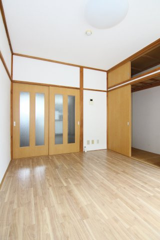 第５ドエル小泉の洋室|※同タイプ別部屋の参考写真になります