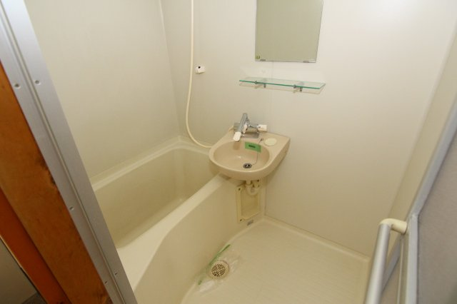 第５ドエル小泉の浴室|※同タイプ別部屋の参考写真になります