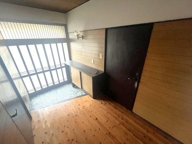藤田町戸建ての玄関