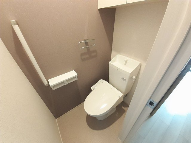 サン　ウイング　八筋のトイレ