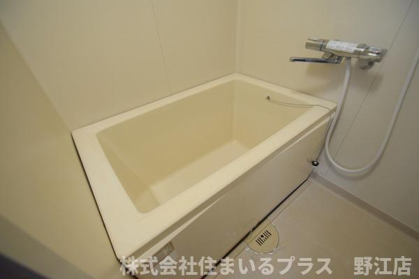 エトワルKの浴室