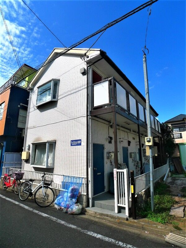 東村山市萩山町３丁目のアパートの外観