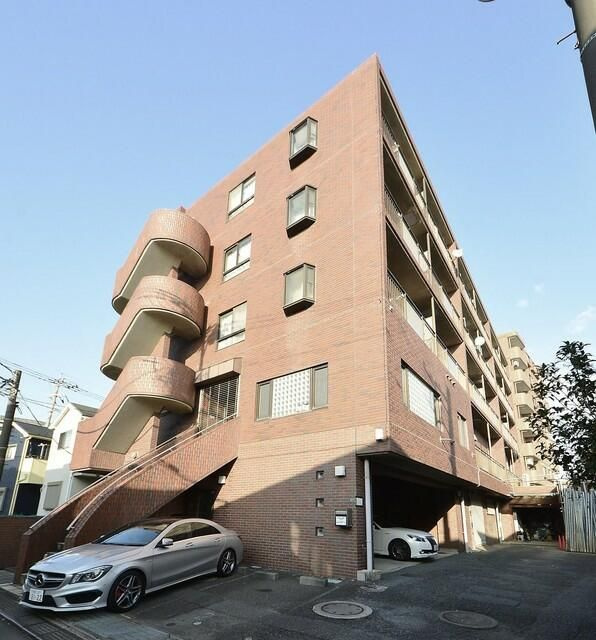 座間市小松原１丁目の賃貸マンションの外観
