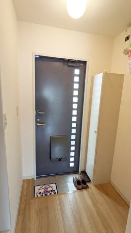 売布Kハイツの玄関