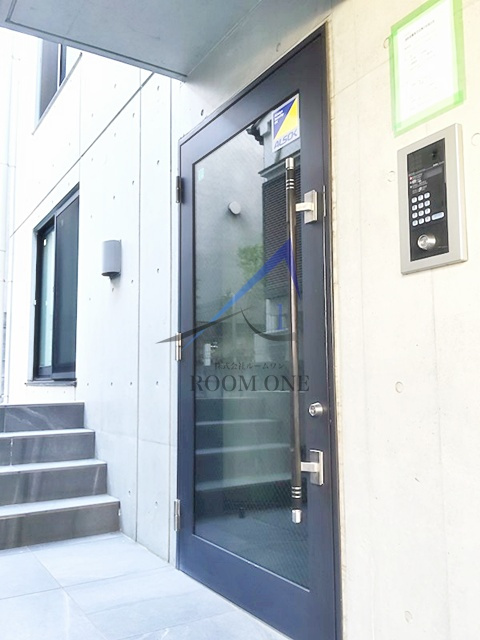 COCOFLAT北千住North のエントランス|エントランスです。
