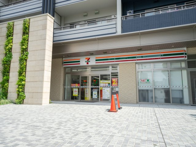 ■1階にセブンイレブンが入っています。