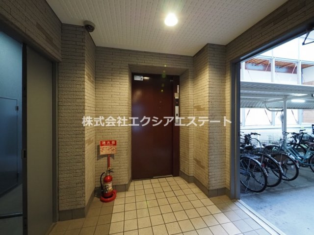ライラック上本町のロビー
