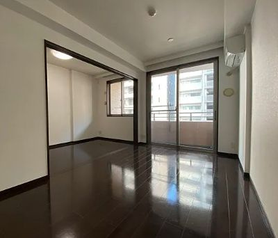 エクセレント文京動坂の居間・リビング|ゆったりとした居間です