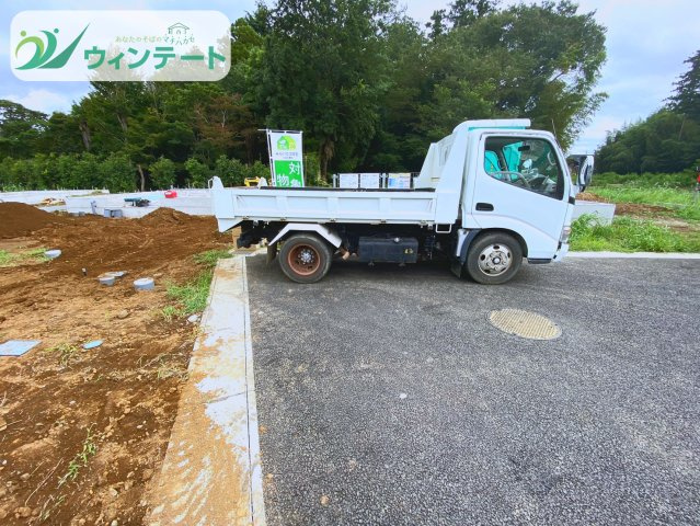 土浦市高岡第3　新築戸建ての前面道路含む現地写真|建築の進捗に応じて見学も可能です。現地で暮らしのイメージを膨らませてください。