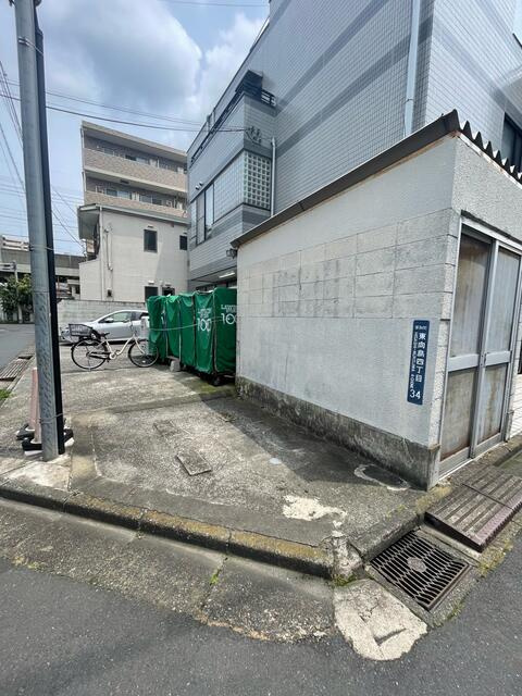 太田ビルの駐車場