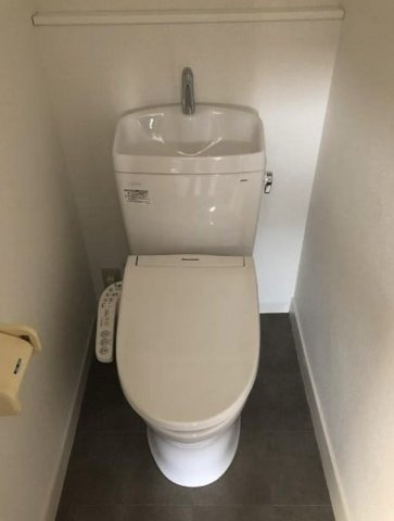 柏市北柏３丁目の賃貸マンションのトイレ