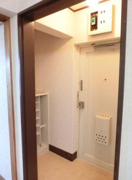柏市北柏３丁目の賃貸マンションの玄関
