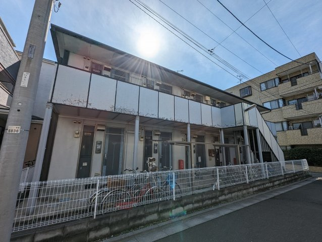 エクセラージュの外観