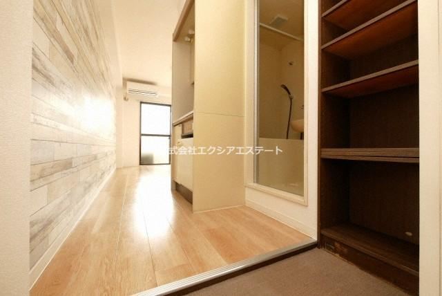 ヤングパレス阿倍野橋の玄関