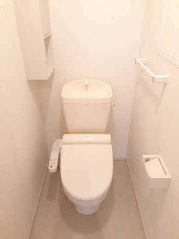 ゴールド・リッチ平江・Ⅱのトイレ|シンプルで使いやすいトイレです