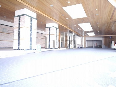 クリオレジダンスタワー横濱鶴ヶ峰のエントランス
