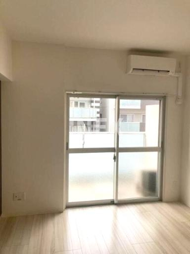 川崎市川崎区本町１丁目の賃貸マンションの居間・リビング